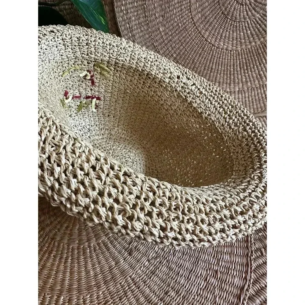 90’s Embroidered Straw Sun Hat